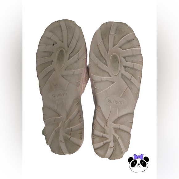 ⭐️ 3 for $22 - Kenzie Strawberry Fleece Lined Slides - Size 10/11, EUC - Picture 3 of 5